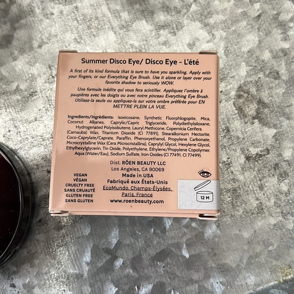 BNIB RÓEN Eyeshadow - Picture 7 of 7